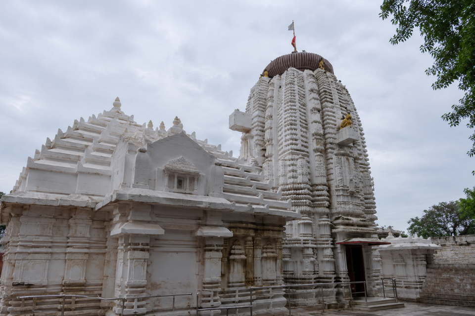 Kedareshwar Gufa Temple