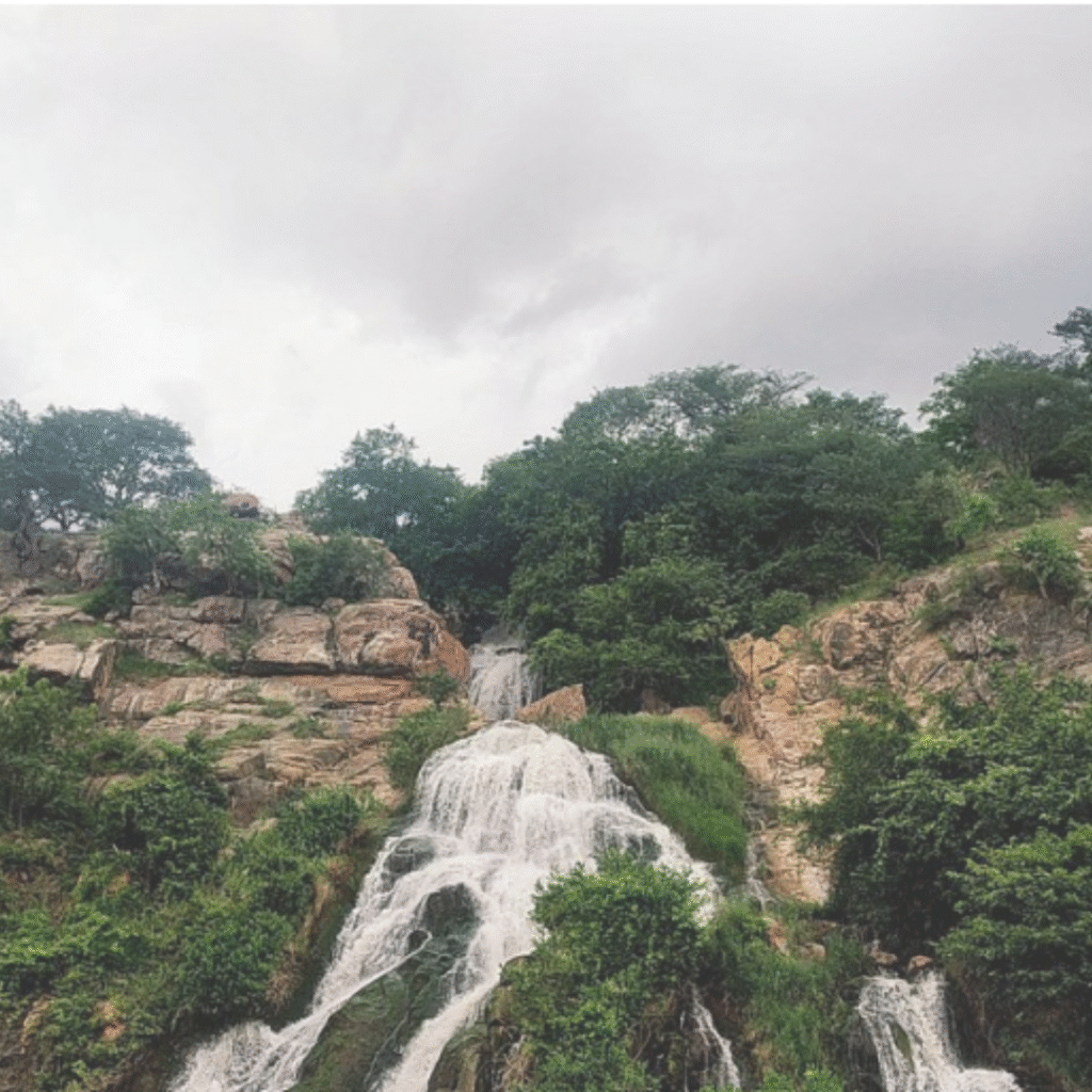 Chunchi Falls